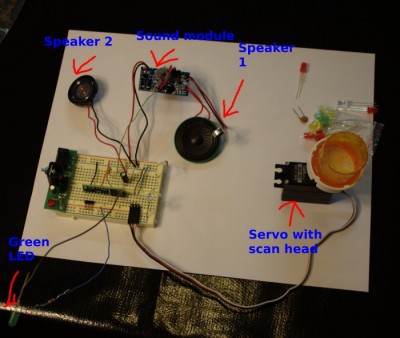 speaker2_green_led_under_test_2011-10-11_v1.jpg